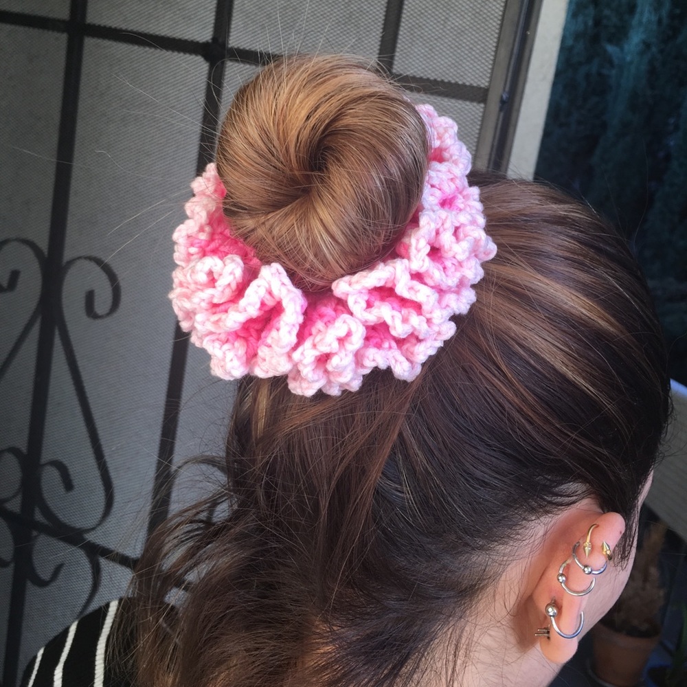 Set of 2 crochet hair ties, bun holders